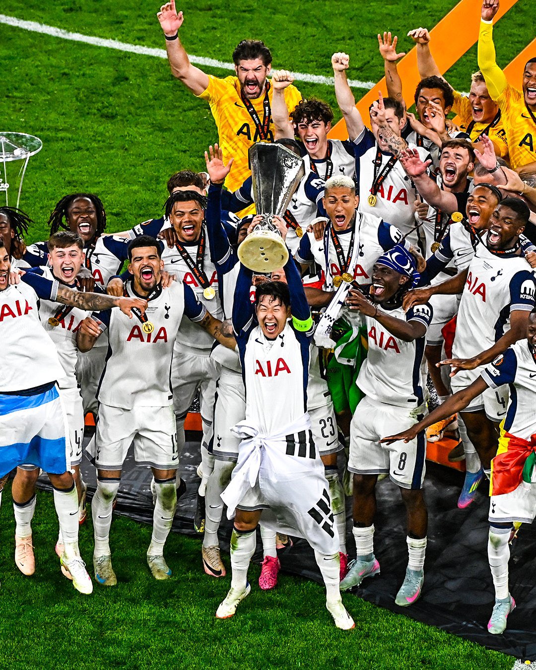 Tottenham beat Manchester United to win Europa League final in Bilbao