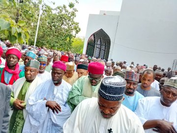 A special Islamic funeral prayer, known as Salatul Ga’ib, was held in Kano on Saturday in honour of the late business icon and philanthropist, Aminu Dantata, who passed away in Dubai at 94.