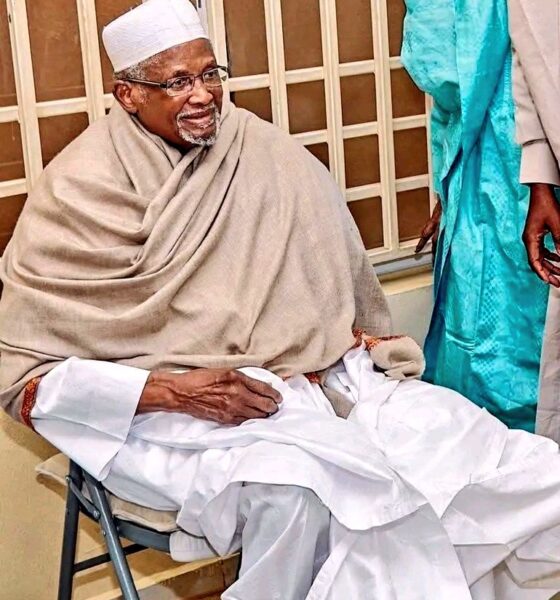 Renowned Nigerian businessman and philanthropist, Alhaji Aminu Dantata, has died at age 94 in Abu Dhabi.