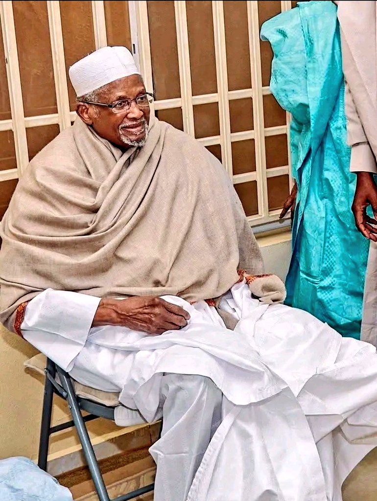 Renowned Nigerian businessman and philanthropist, Alhaji Aminu Dantata, has died at age 94 in Abu Dhabi.