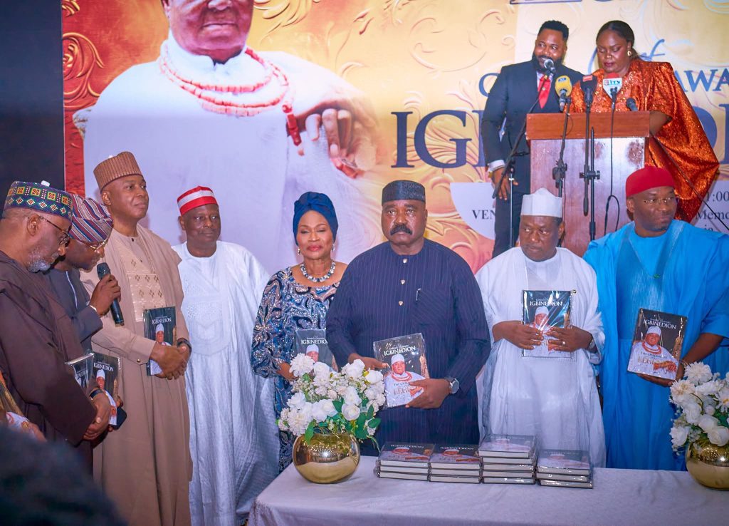 Dignitaries at the Book Launch of Chief Gabriel Osawaru Igbinedion