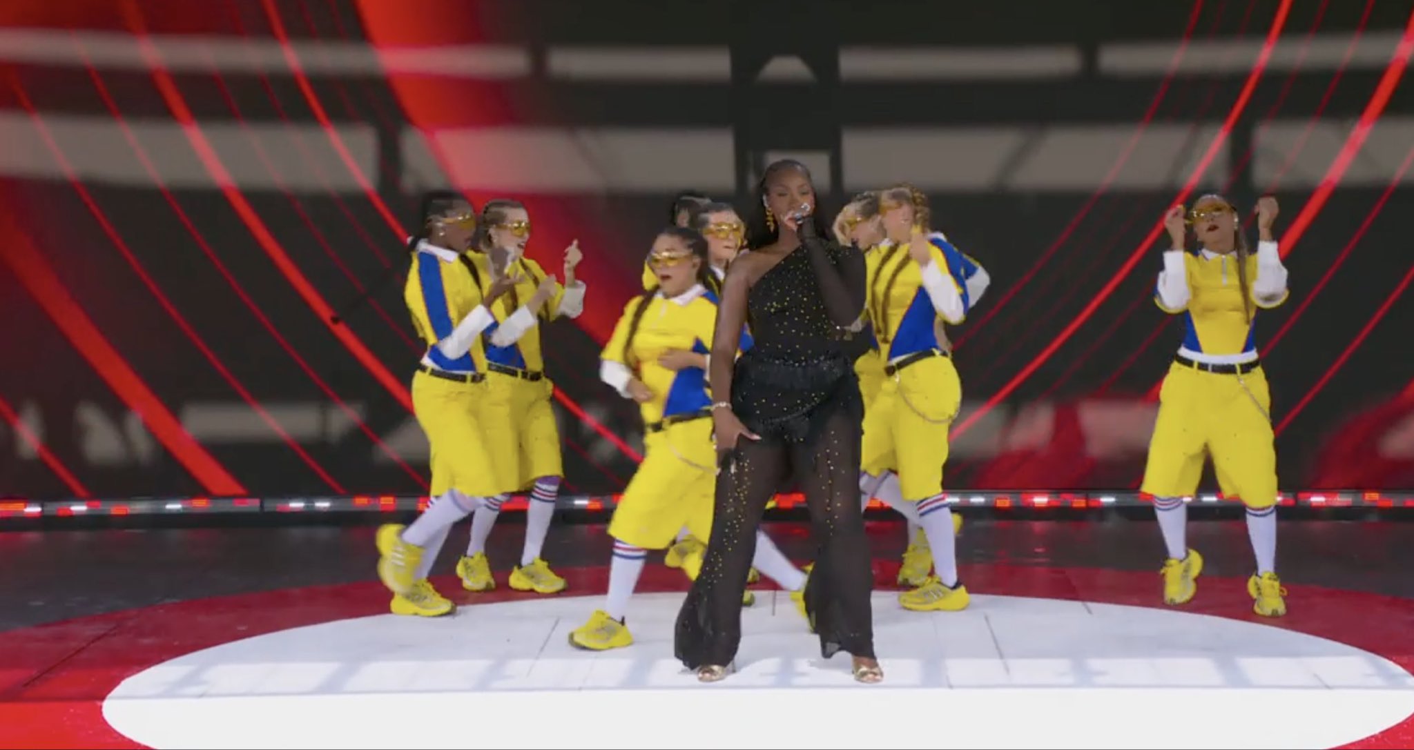 Tems wows audience with ‘Love Me Jeje’ performance at club World Cup final