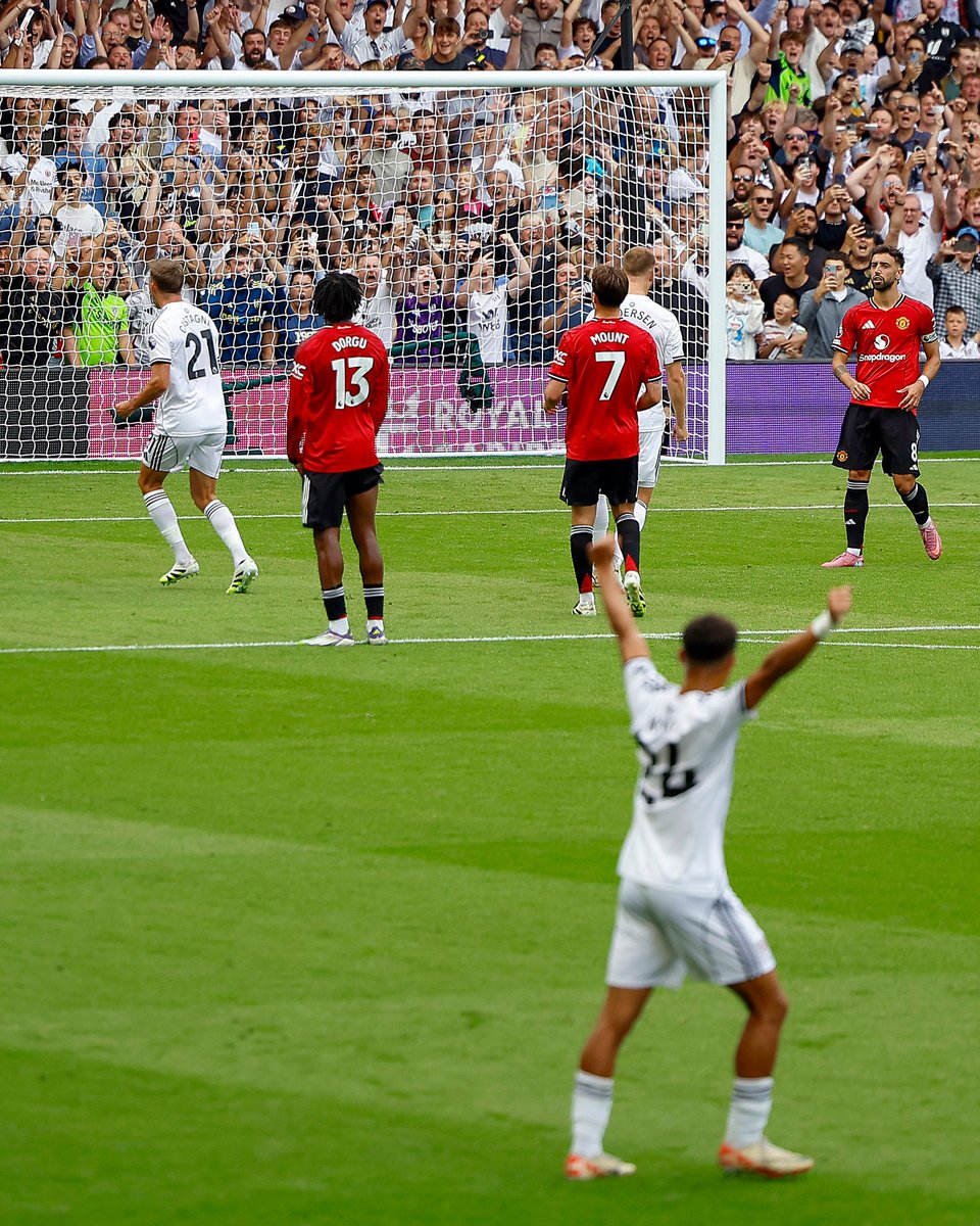 Fernandes Misses Penalty as Fulham Hold Manchester United to 1-1 Draw