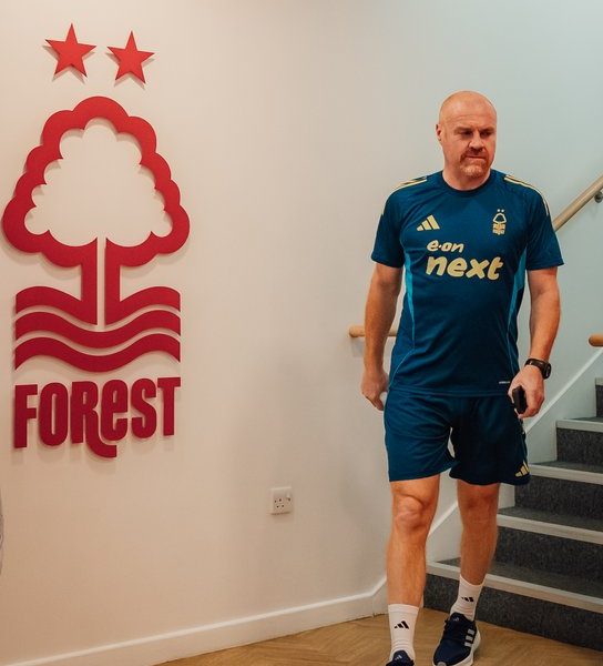 Sean Dyche returns to Nottingham Forest as head coach on a deal until 2027, replacing Ange Postecoglou after failed talks with Mancini and Silva.