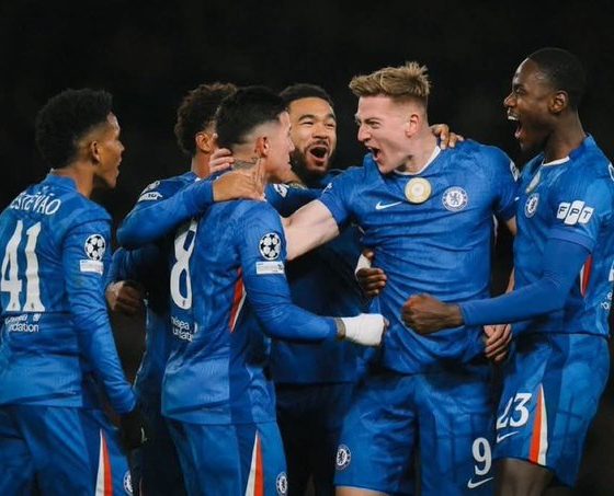 Chelsea Thrash 10-Man Barcelona 3-0 in Champions League