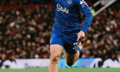 Everton Beats Manchester United 1-0 at Old Trafford After Early Red Card and Dewsbury-Hall Stunner