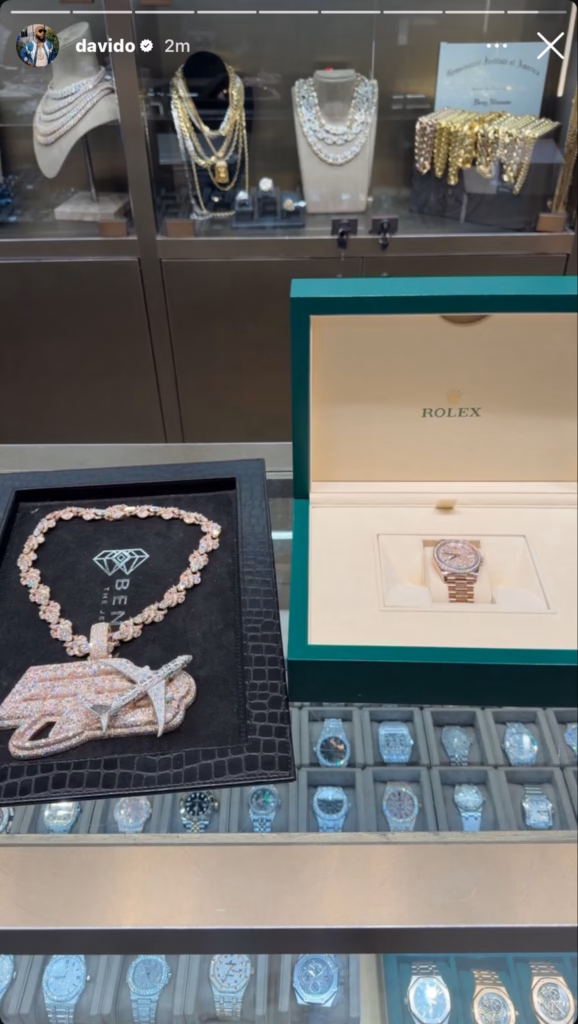 Davido’s New ‘Bombardier Boys’ Chain Sparks Massive Reactions Online