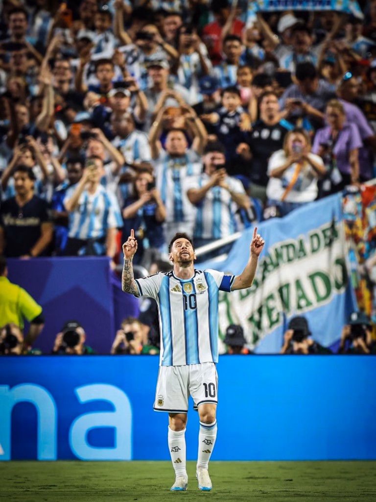 Messi Scores Historic First World Cup Hat-Trick as Argentina Cruise Past Algeria 3-0